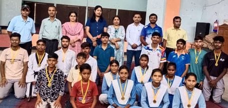 Five players of the district selected in the divisional Taekwondo team