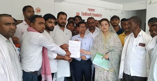 Patience broke, demand for compensation raised in the Collectorate