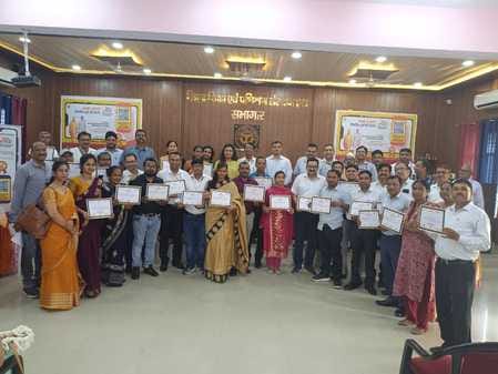 16 teachers were honored in DIET