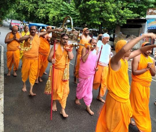 Palki Yatra taken out with great pomp on Kshamavani festival