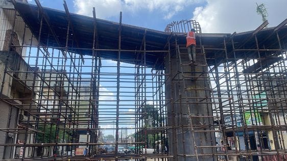 Notice to the owners of 30 shops which are obstructing the elevated road