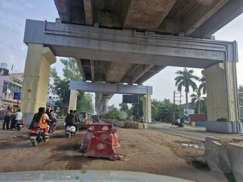 Rapid Metro trial above, 200 pits in 500 meters below
