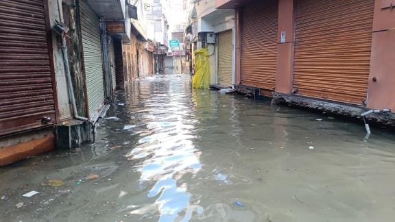 Yamuna water reached Radhavallabh temple