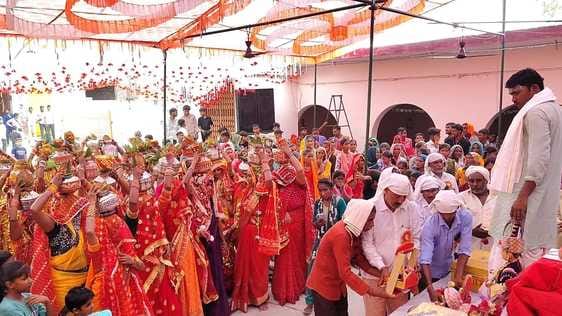 Listening to Shrimad Bhagwat Katha destroys the sins of many births