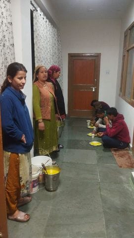 Langar organized for children stranded in Nigulsari