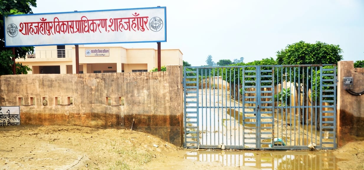 People of colonies get relief due to decrease in water level of rivers