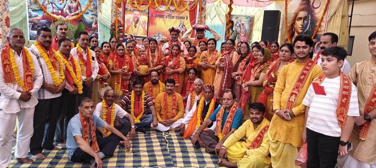 Devotees were delighted to hear Bhagwat in Purana Kangra