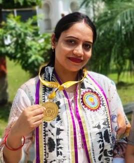 Tanu Tyagi got gold medal in computer science, Governor honored her