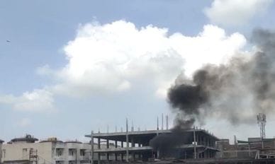 Plastic waste kept smoldering for several hours in Surya Nagar
