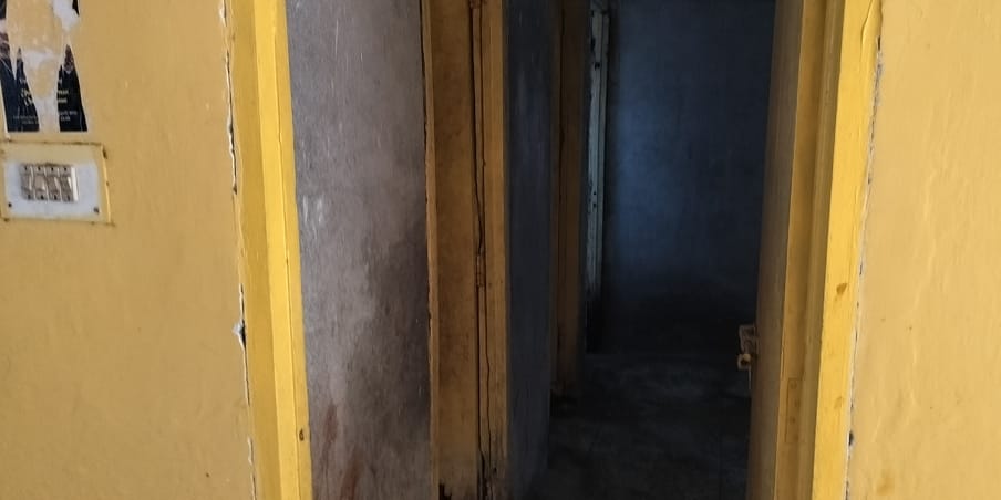 Students are forced to live in dirty and foul-smelling environment