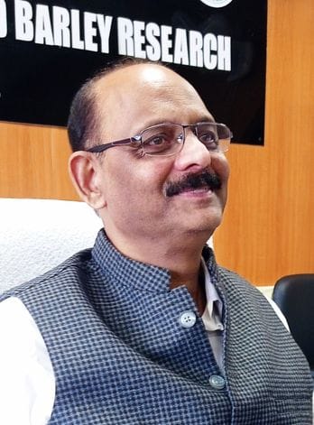 Scientists and officers will go to the farmers' doorsteps and do research as per demand