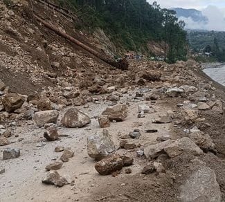 Landslide from the hill in Banala, NH remained closed for two hours