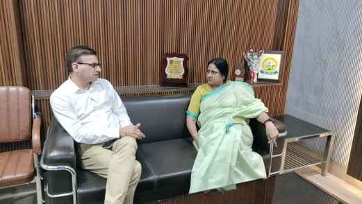 Discussion on development and cleanliness of the city