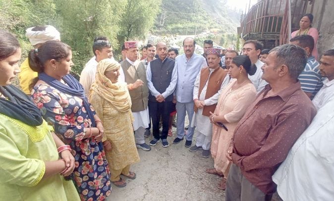 Leader of Opposition Jairam Thakur heard the pain of disaster-hit Bhatiyat