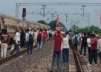 Intercity's engine ran away leaving the bogie... chaos