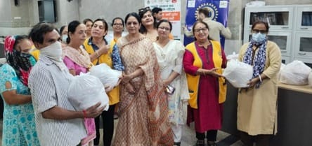 Inner Wheel Club distributed ration to 100 TB patients