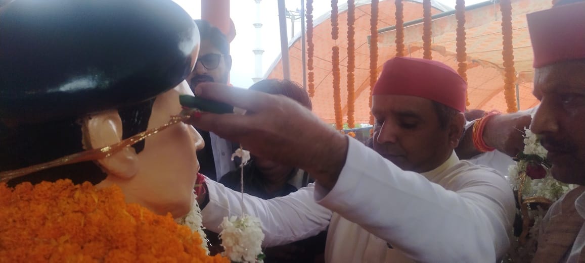 Demand will be raised in Parliament to run a train from Dullahpur in the name of the martyr: Dharmendra Yadav