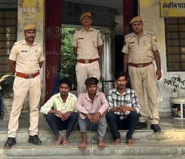 बैंकों में चोरी के प्रयास के मामले में गिरफ्तार आरोपी।