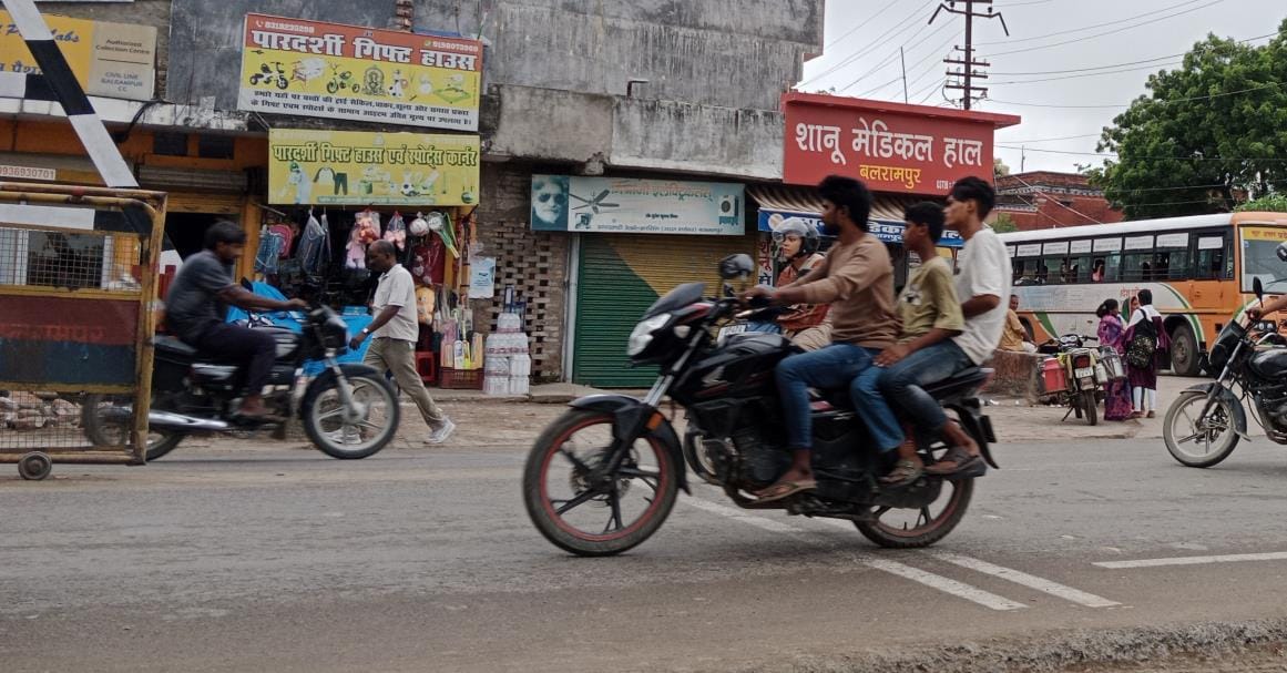 80 percent of bike riders are not wearing helmets