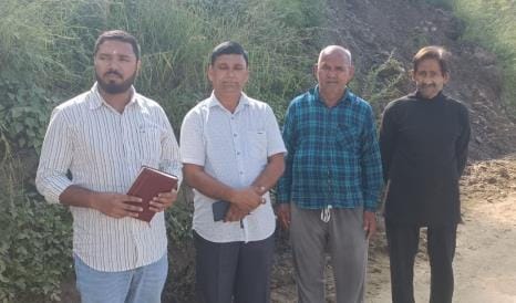 Demand for construction of concrete drains on the roadside