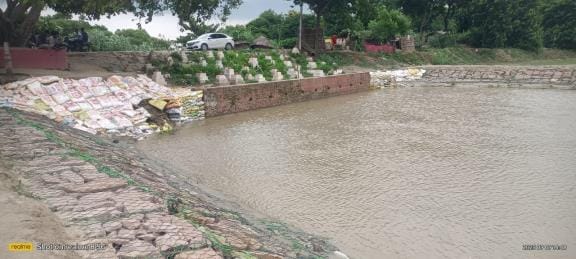 Saryu reached below danger mark