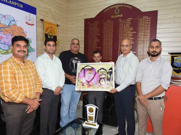 District police bid farewell to Ghumarwin's SDPO Chandra Pal