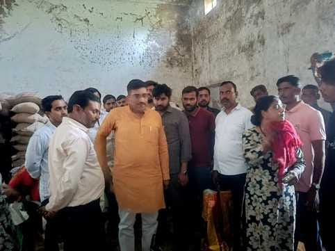 Complaint of shortage of ration to chairman and council members