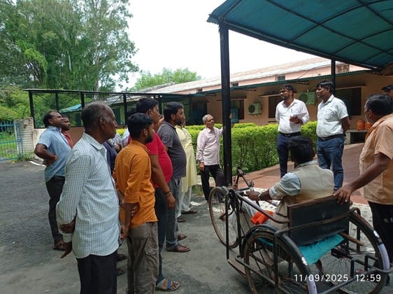 12 occupiers cried their woes in front of irrigation officers, could not show the records