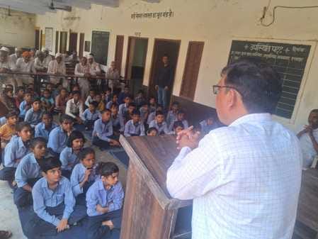 If someone is struggling with drug addiction, explain to him instead of scolding him: Rampal