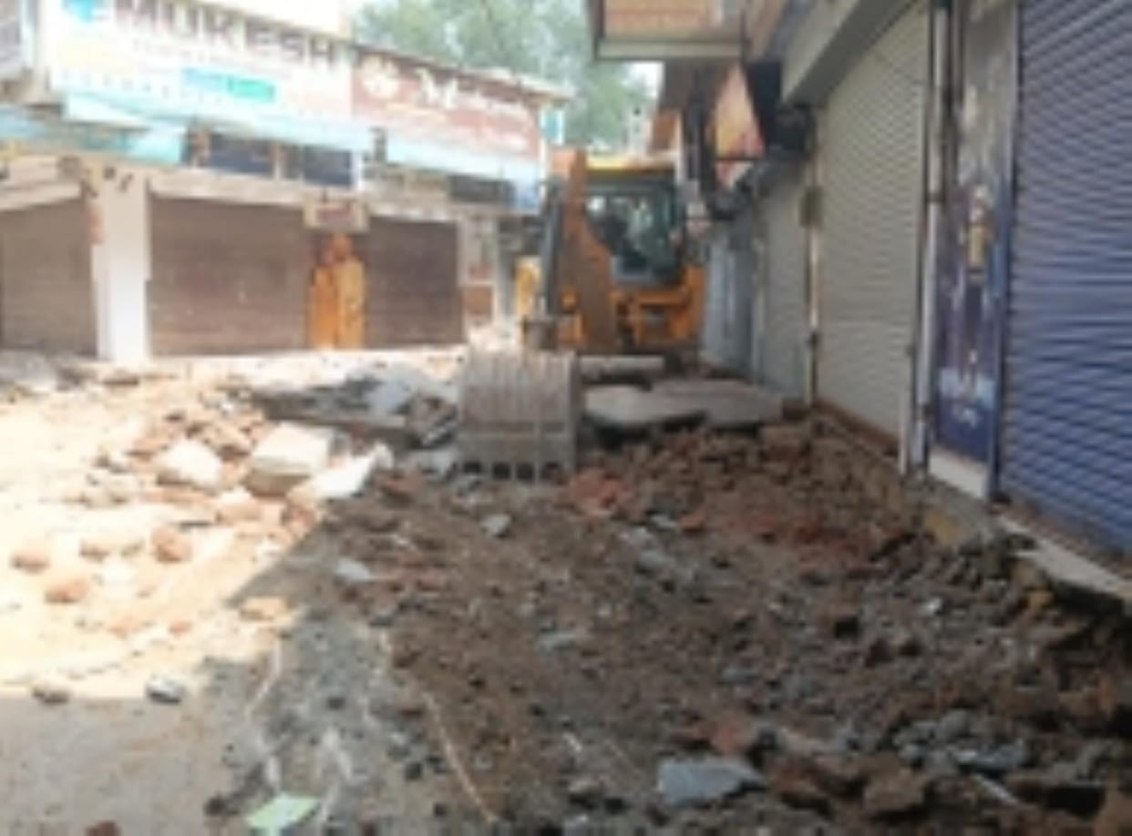 encroachment ersed in chhoti bazari