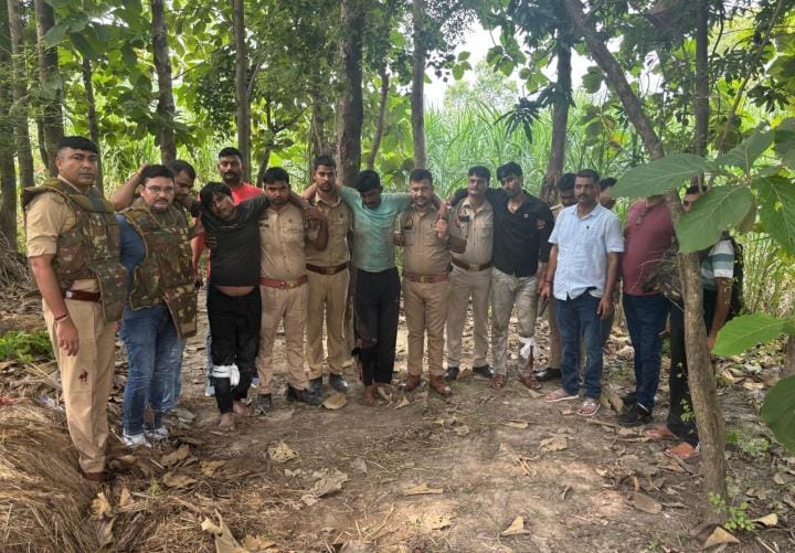 Three cattle smugglers arrested in an encounter, 26 cattle also freed