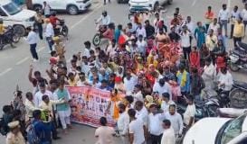 Sanitation workers protest demanding the abolition of contract system