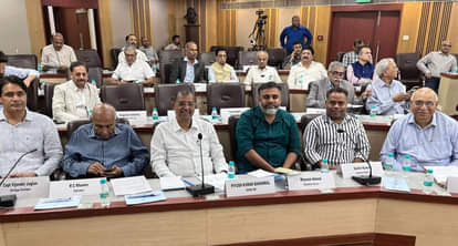 Tariff: Union Textile Minister listened to the problems of small entrepreneurs in New Delhi