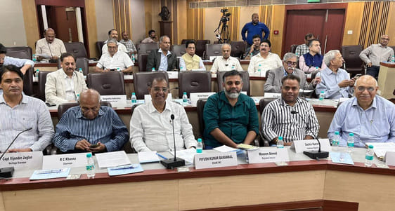 Tariff: Union Textile Minister listened to the problems of small entrepreneurs in New Delhi
