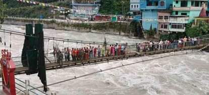Crowds were seen at Jhulapul after curfew was relaxed
