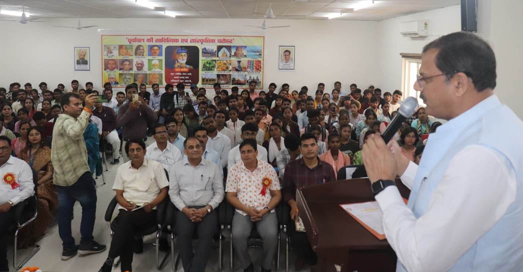 Hindi is the third largest language in the world: Vice Chancellor