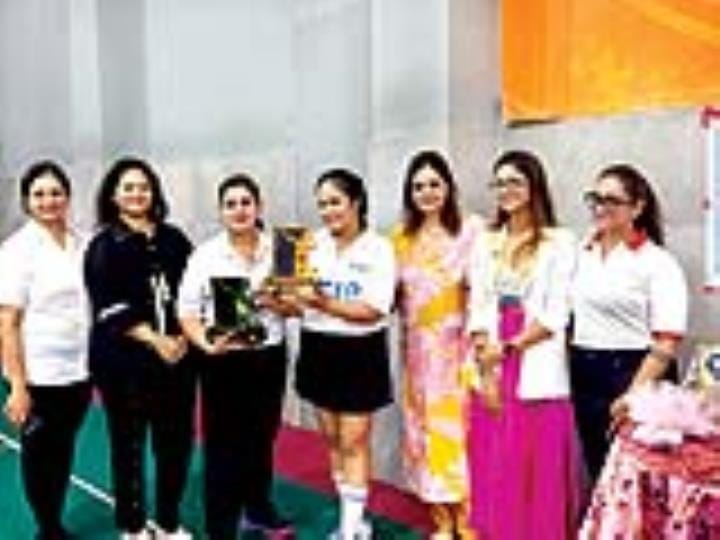 Anubhuti-Manali pair became winner in badminton tournament