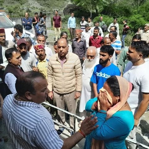 The Leader of the Opposition shared the pain of the disaster-affected families in the Lilh area
