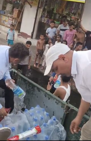 Citizens came forward to help people in flood affected areas
