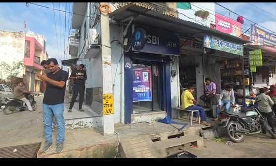 Ajmer News: Gang held guard hostage, ripped ATM in 8 minutes, escaped with ₹16.5 lakh cash