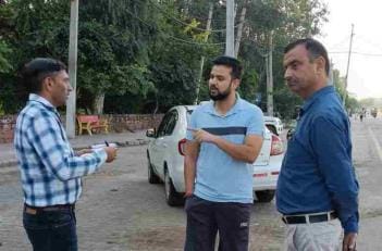 4 people were fined for throwing garbage in the open and 7 were fined for not keeping dustbins