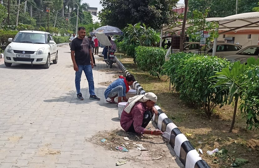 After the warning, the district civil hospital started shining
