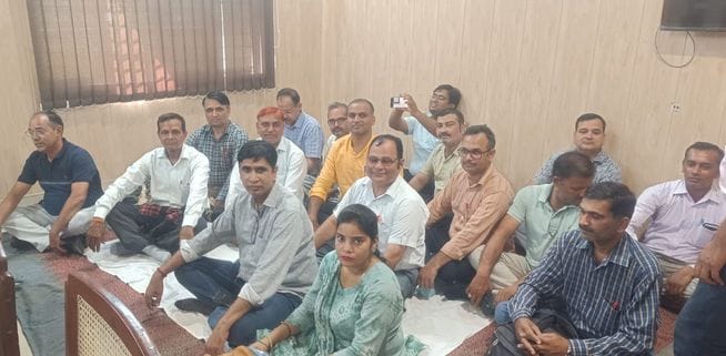 Teachers' strike at DIOS office continues for the third day