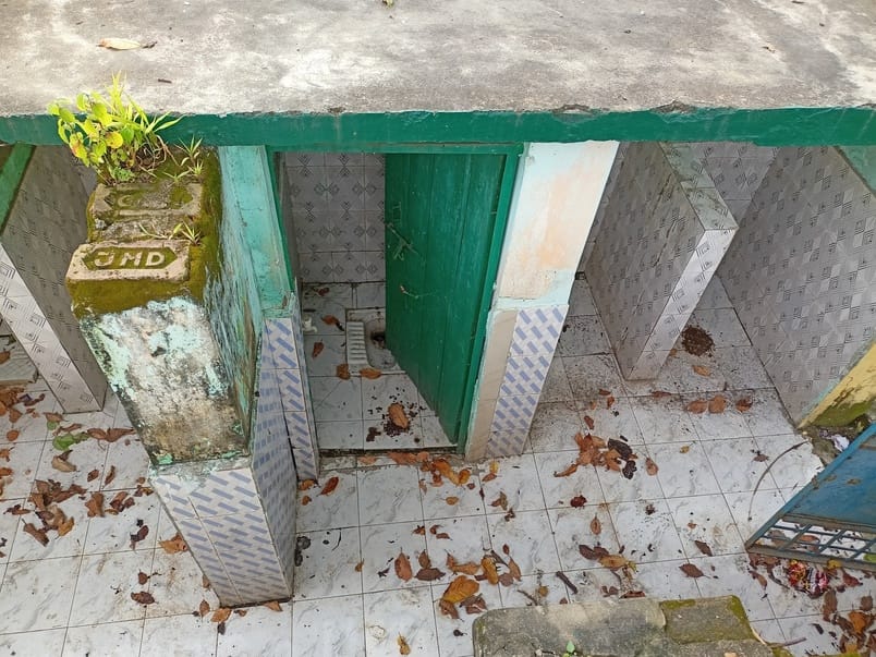 Where cleanliness is taught, there is a pile of garbage