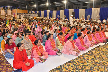 Spiritual secrets are hidden in every leela of the Lord: Bharti