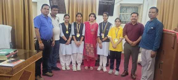 Bushra first in teaching-learning material competition