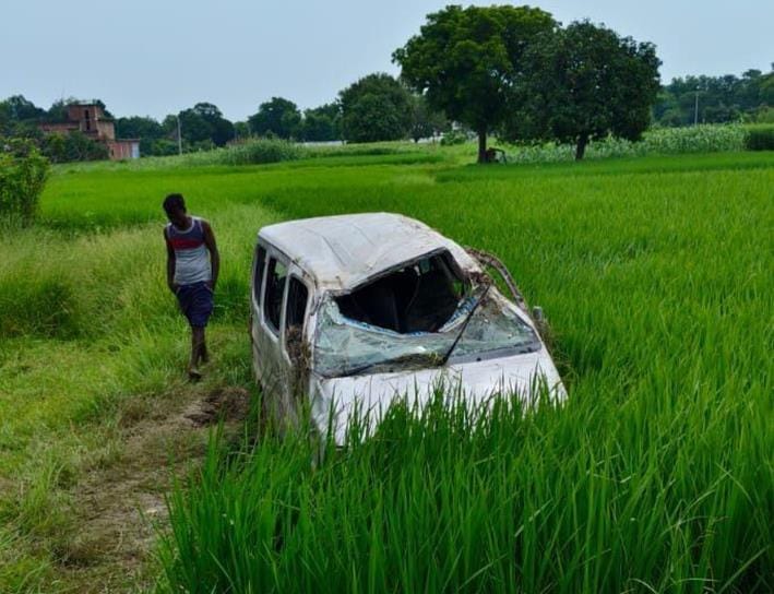 School van overturns, six girl students injured