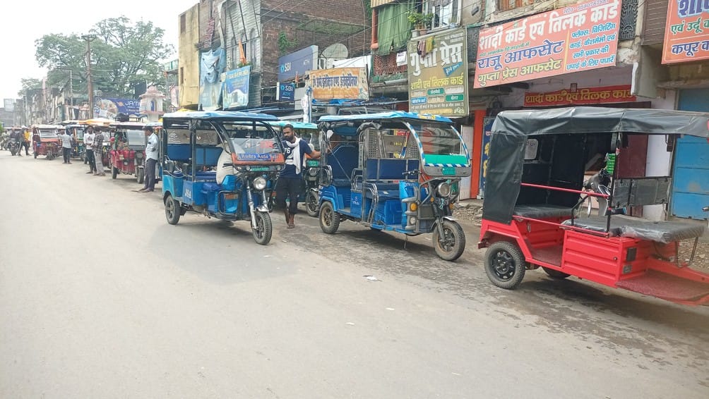 More than 15978 e-vehicles are registered in the district, but there is not a single charging point