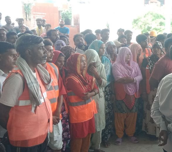 Uproar in Nagar Palika on charges of corruption, scuffle between council members