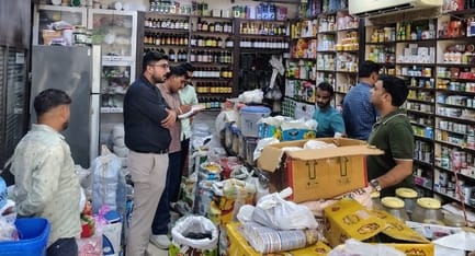 6 challans worth Rs 1 lakh issued to shopkeepers